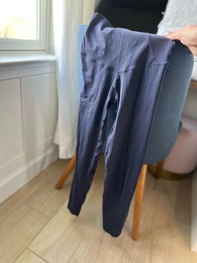 Navy aerie Leggings - Small